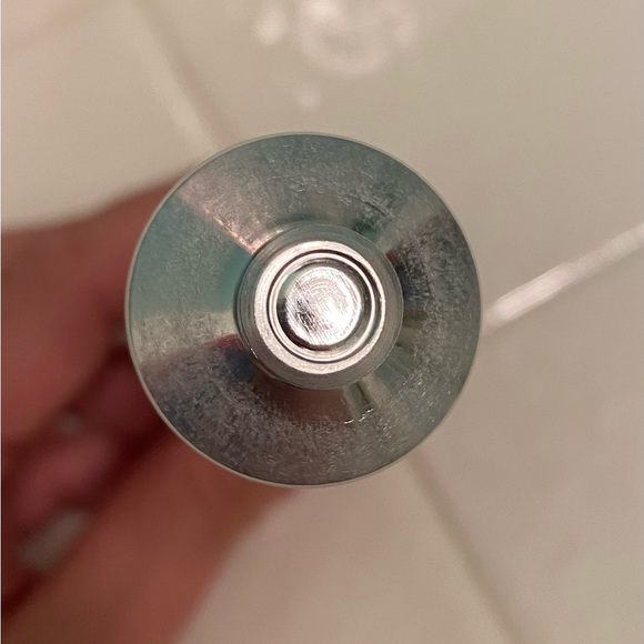 1.69 floz
P74 — Radiance Mask
Yellow Clay + Organic Turmeric - Picture 2 of 3